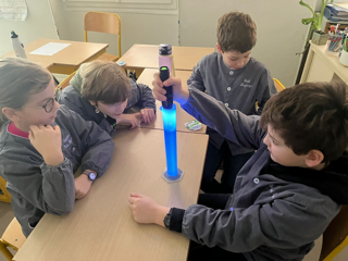 Ateliers de sciences en CM1 : les déchets 